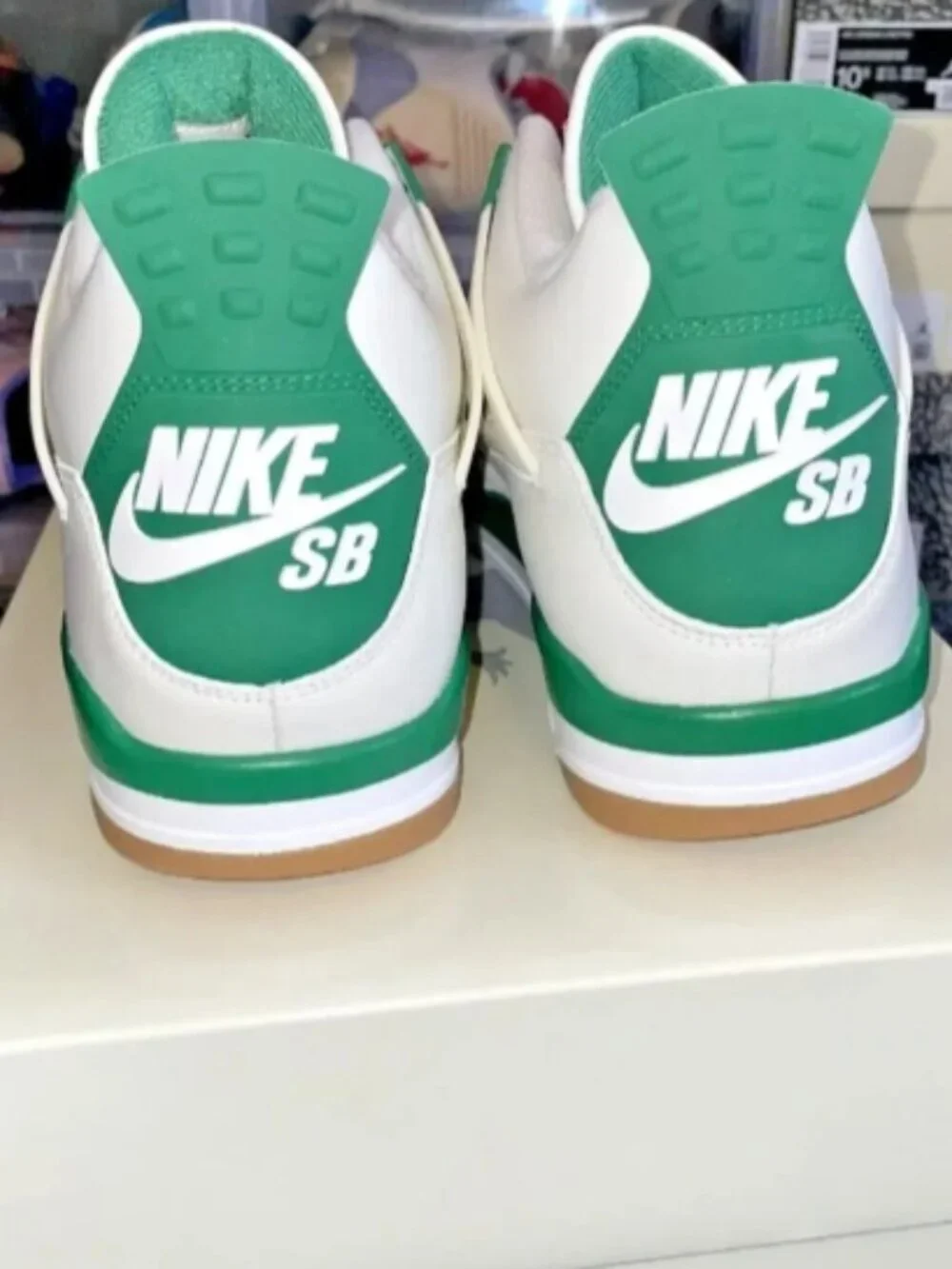 Mens Nike Air Jordan Retro 4 SB Pine Green White
